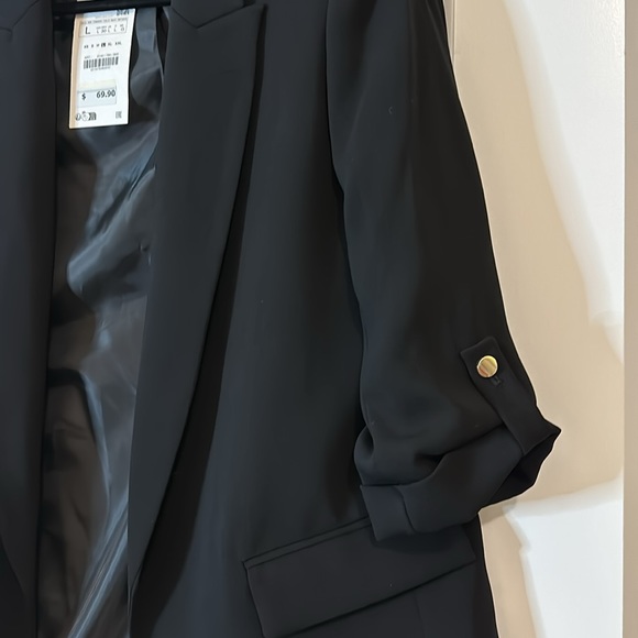 NWT Zara Black Blazer with Rolled Sleeves, Size L - Picture 2 of 8